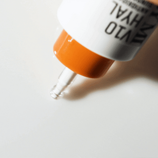 V10 HYAL ANTIOXIDANT SUNSCREEN 40G