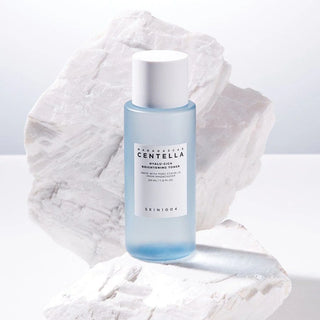 MADAGASCAR CENTELLA HYALU-CICA BRIGHTENING TONER 210ML